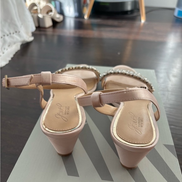 Badgley Mischka Women's Bellevue Wedge Sandal in Size 8.5 - Picture 8 of 9